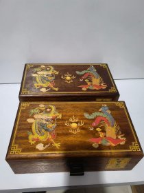 雕刻花梨木盒子