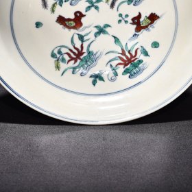 旧藏 明成化斗彩莲池鸳鸯纹盘 高4.8厘米 宽22.5厘米