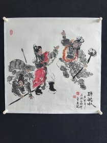 戚赛玉，68*68厘米，原籍南海里水，1951年出生于广州。现为中央文史研究馆特聘诗书画家、北京博艺美术院特聘画家。擅长戏剧人物画。作品入选“中华复兴”全国书画大赛、“华夏情”全国书画大赛、全国楹联书法绘画邀请展等多个展览并获奖。一些作品还先后在广州、北京、上海、香港、新加坡、英国等地展出，被海内外藏家收藏。