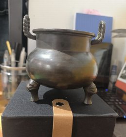 清代朝冠绳耳兽足铜香炉，闻德评级！