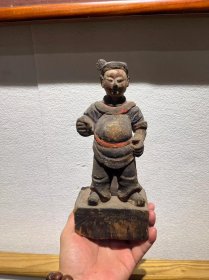古玩旧藏清代彩绘木雕猎户像