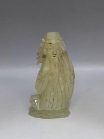 清，岫岩玉摆件。人物造像。