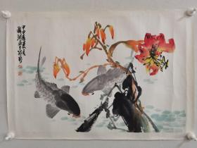 h.0560谢颖琴《鱼乐图》广西画家，师从著名画家陈永锵、何善翎，广州书画艺术学会理事、广西女子工笔书会理事，该作品原装裱镜芯保真，品相如图完好，画芯尺寸为70x47