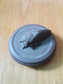 老蝉纽紫砂壶盖(外径6cm，内径5cm)