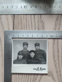 1973年~军人集体~黑白老照片