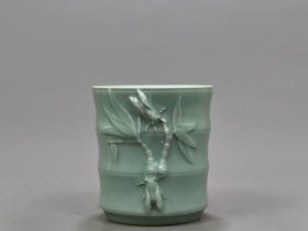 宋龙泉窑青瓷浮雕一夜成名虫草纹竹节笔筒13.2/13厘米a