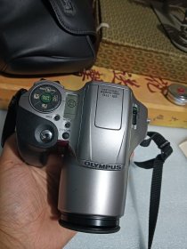 奥林巴斯 IS-200 胶卷相机 功能正常 电池没电了 包好 46号箱