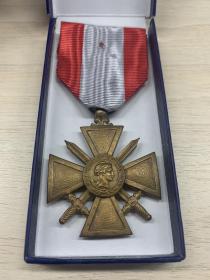 法国战争十字奖章，海外行动版，带原盒