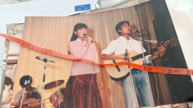上海大学生生活 音乐会 流行歌曲。