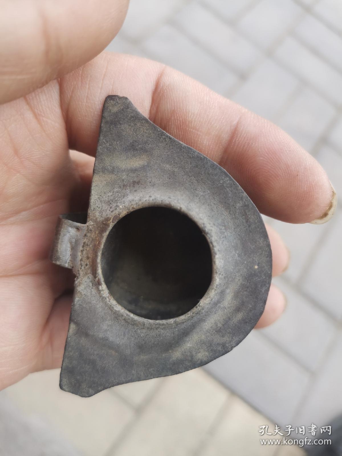 铜鸟食罐子。