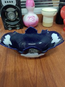 盘子 碗 汤碗 盆 宝石蓝釉 高浮雕葡萄纹 珠光宝气 器型优美 奇异