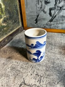 80年代左右，手绘青花笔筒一只y