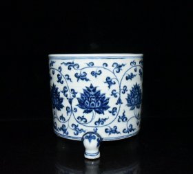明宣德青花缠枝花卉纹香炉【15.516.5cm】