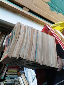 漫画:侠探寒羽良卷一5册全，卷二5册全，卷三5册全，卷四5册全，卷五5册全，卷六5册全，卷七5册全(共35本合拍)