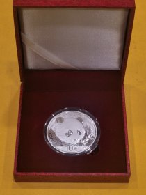 金银币2018年熊猫含银量99.9%银2018年熊猫银币30克带合.保真收藏