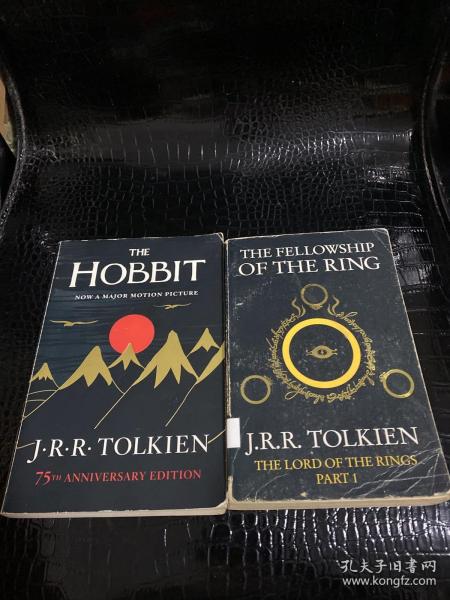 The Hobbit; or, There and Back Again：75th Anniversary Edition+The Fellowship of the Ring (The Lord of the Rings, Part 1)[指环王1：魔戒现身]