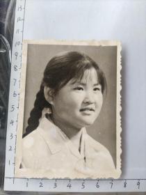 50-70年代粗辫子美女大尺寸大头照照片