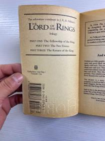 The Hobbit：The Enchanting Prelude to The Lord of the Rings（正版现货、内页干净）