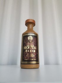 茅台酒瓶，50年茅台酒瓶，茅台50年酒瓶。