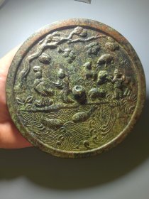 大型铜镜 少见题材 品相完好！具体什么年代不懂 低价转让