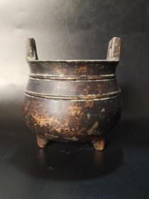 古董  古玩收藏  铜器   铜香炉  传世铜炉 回流铜香炉   纯铜香炉   长9厘米，宽9厘米，高10厘米，重量1.7斤