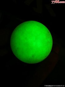 夜光石头球子，晚上会发光的球子，带底座