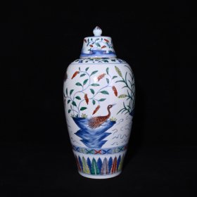 大明成化年制斗彩飞鸣宿食纹梅瓶，高38×18厘米
