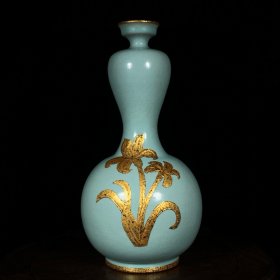 汝窑包口镶金花卉纹葫芦瓶，高29直径14cm