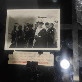 《团结战斗绘新图》照片20张(一套全)1972年12月，重庆美术公司出版