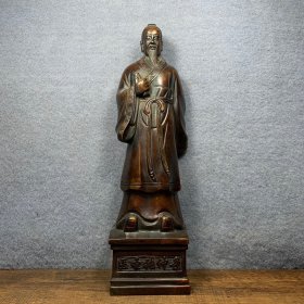 纯铜神医张仲景铜像摆件
长8厘米，宽6.5厘米，高27.5厘米
重1140克
