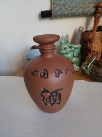 泸州酒瓷瓶