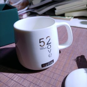 55度恒温杯520杯陶瓷咖啡杯400ML/礼盒装/内含自动加热垫、勺子,杯盖