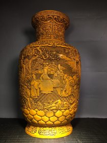鸡油黄漆器花瓶摆件 高50厘米，宽28厘米，口径19厘米，重3000克