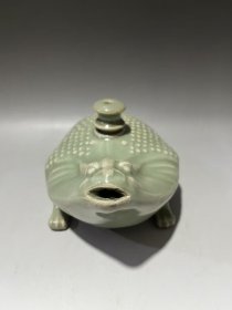 龙泉三足金蟾水滴