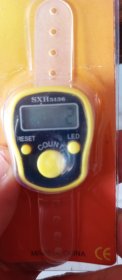 全新SXH5136指尖计数器 黄色外壳 LED显示屏 按键灵敏 计数准确 戴在手指上就能用 适合各类场合使用 方便记录人数或次数 功能完好 闲置转让 喜欢的朋友点"我想要"聊聊吧～