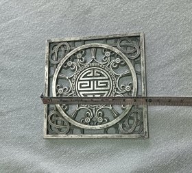 镂空挂牌
