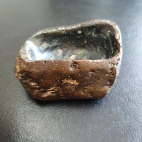 黄白河磨玉砚台，克重451g.