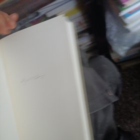 小夜曲(双语版)石黑一雄作品 英石黑一雄著 著 张晓意 译 译