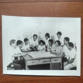 1983年，中科院地理研究所副研究员谭见安（著名化学地理学家和医学地理学家）赶制我国第一部中国地方病图集