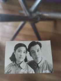 一位八路军文艺工作者旧藏照片     解放军夫妇