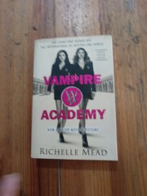 Vampire Academy Official Movie Tie-In Edition[吸血鬼學(xué)院，電影版]
