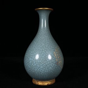 宋汝窑包口铭文刻仕女玉壶春瓶，高22.5直径12厘米