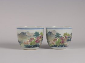 清乾隆年制粉彩山水人物缸杯一对