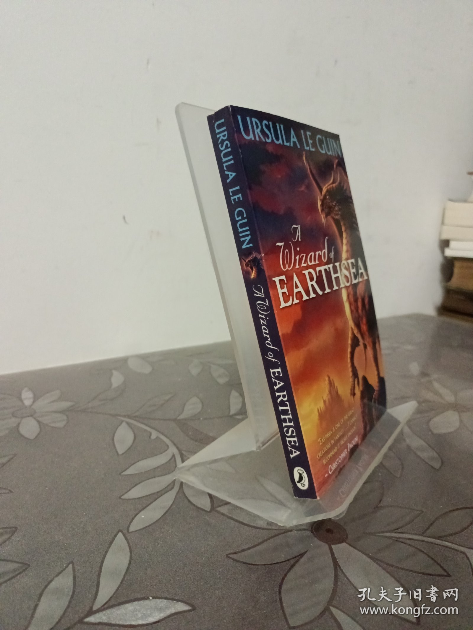 A Wizard of Earthsea (The Earthsea Cycle, Book 1)