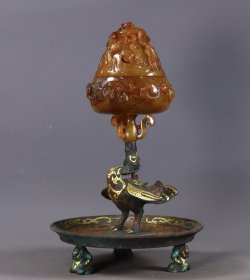 战汉时期铜错金银镶嵌和田玉熏炉高23.5厘米直径14.5厘米重1048克