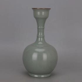 汝窑青釉竹节花瓶