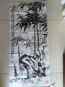 唐献瑞《墨竹图》。98*44cm。