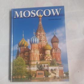 MOSCOW《莫斯科》，精装，8开，134页，全铜彩页，内容精美，英文