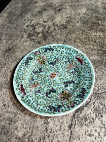 70年代左右，草帽款，12厘米绿地缠枝莲花小碟子一只y6