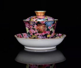 清雍正御制粉彩万花鎏金茶碗，盘3*14，碗9*10